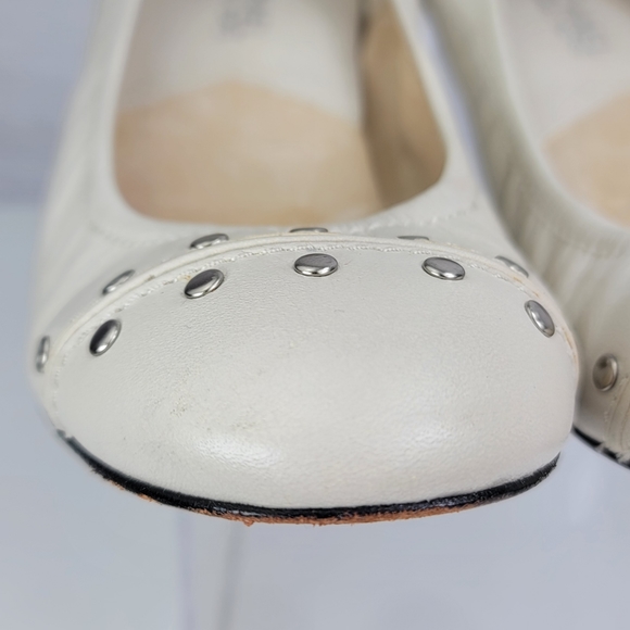 Michael Kors Leather Beige Studded Slip On Ballet Flats Size 6.5M - Picture 8 of 16